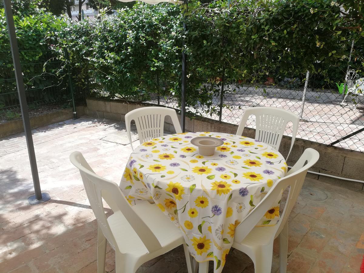 La Piccola Oasi Con Parcheggio Apartment ฟลอเรนซ์ ภายนอก รูปภาพ